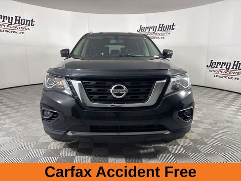 Used 2019 Nissan Pathfinder SL image 4