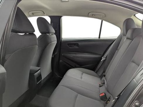 Used 2022 Toyota Corolla LE FWD image 17
