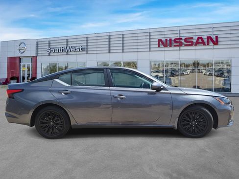 New 2026 Nissan Altima 2.5 SV FWD image 5