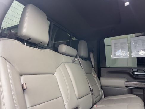 Used 2020 Chevrolet Silverado 2500 LTZ w/ LTZ Premium Package image 27