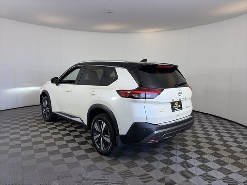 Certified 2023 Nissan Rogue SL w/ SL Premium Package AWD/4WD image 8