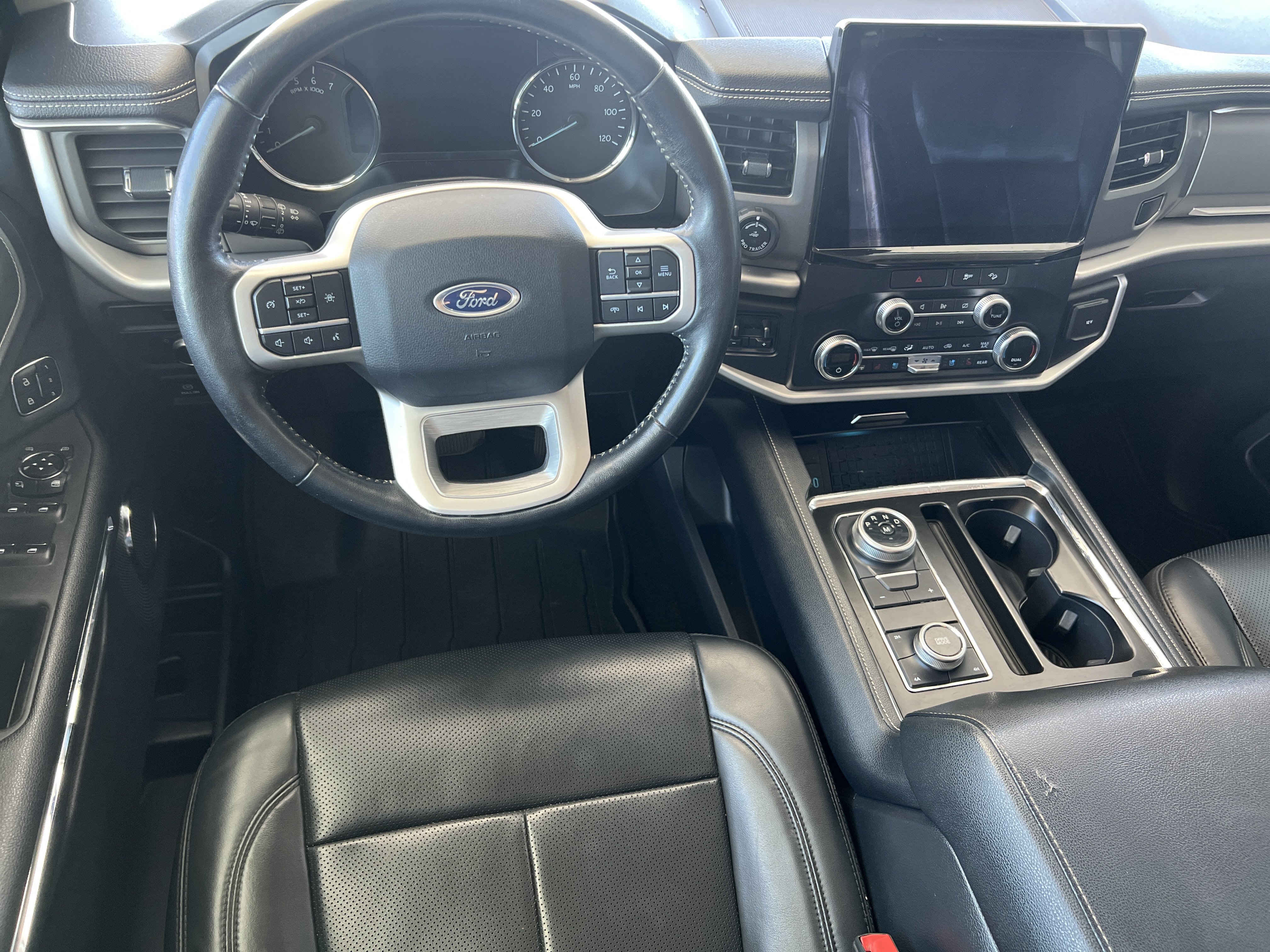 Used 2022 Ford Expedition XLT AWD/4WD image 11
