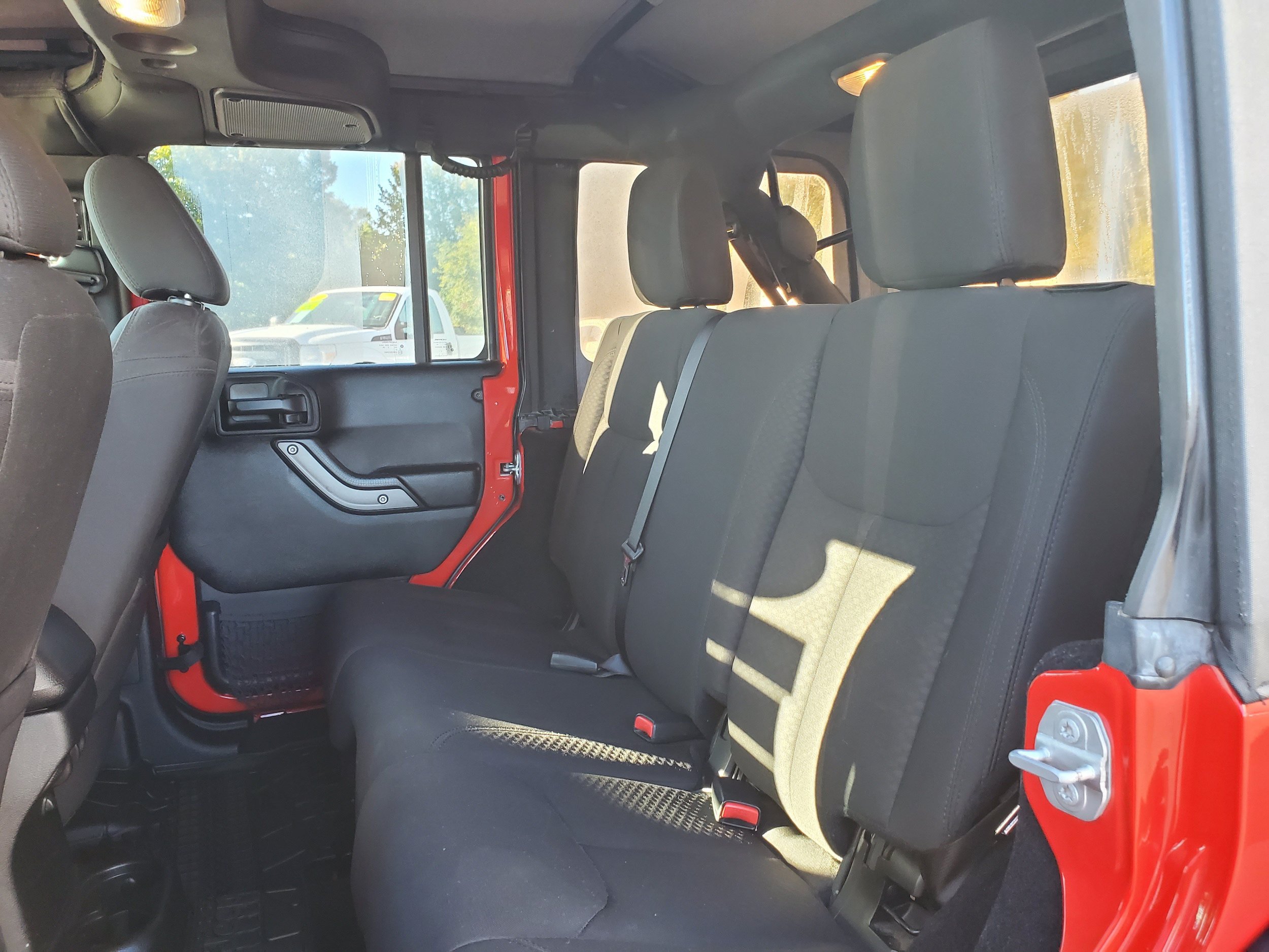 Used 2016 Jeep Wrangler Unlimited Sport AWD/4WD image 20