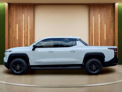 New 2026 Chevrolet Silverado EV LT AWD/4WD image 24