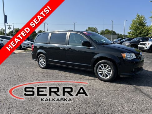 Used 2019 Dodge Grand Caravan SXT FWD image 1