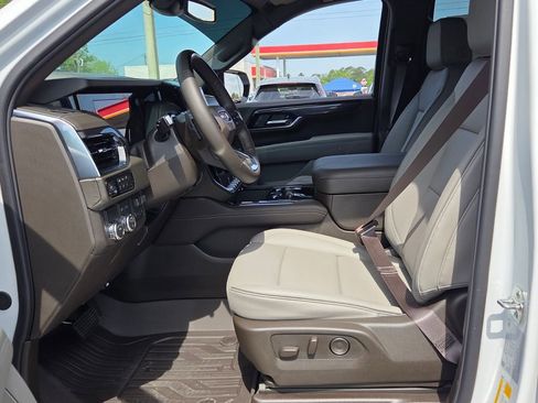 New 2026 GMC Yukon Elevation RWD image 3