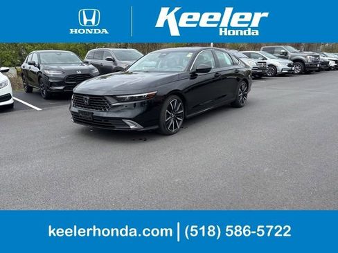 Used 2023 Honda Accord Touring image 1