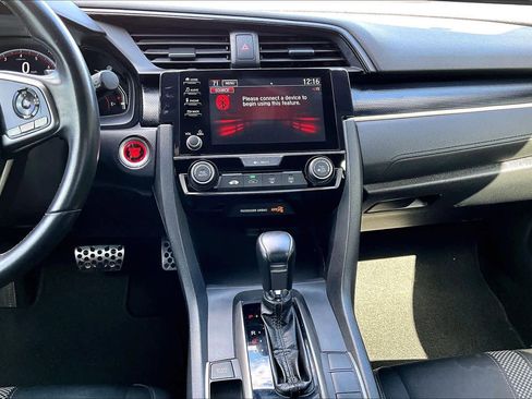 Used 2020 Honda Civic Sport image 7