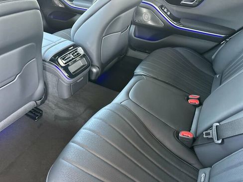 New 2025 Mercedes-Benz S 500 4MATIC image 12