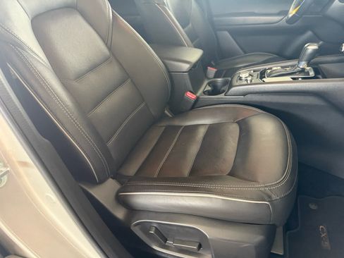 Used 2025 MAZDA CX-5 AWD 2.5 S w/ Preferred Package image 8