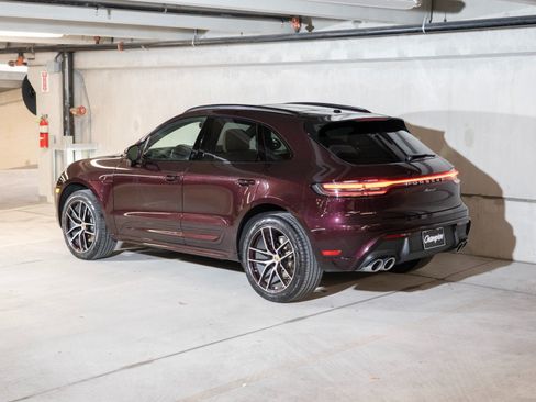 Certified 2026 Porsche Macan AWD/4WD image 3