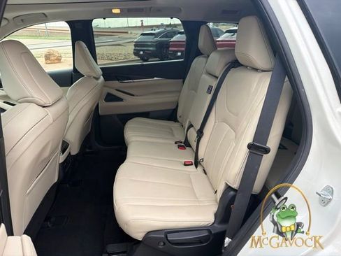 Used 2023 INFINITI QX60 Sensory w/ Vision Package AWD/4WD image 23