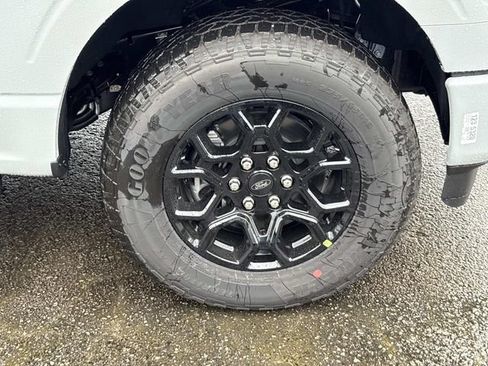 New 2026 Ford F150 XLT w/ Equipment Group 302A MID AWD/4WD image 9