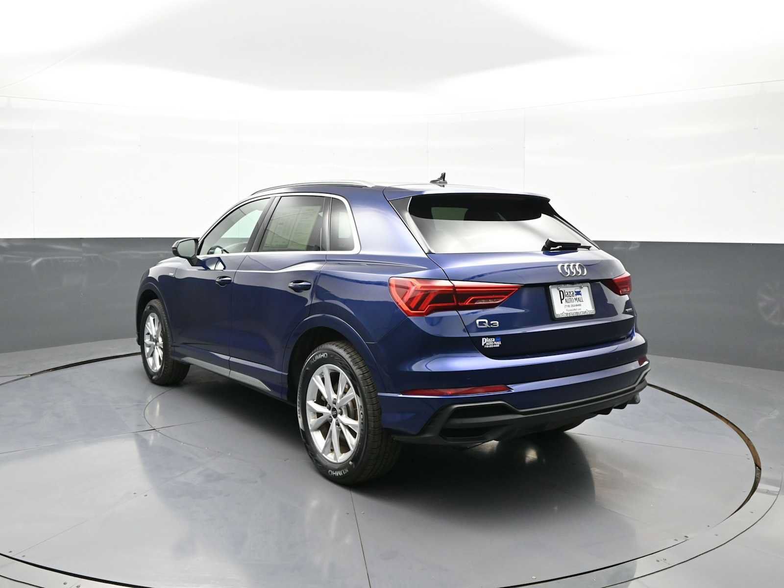 Used 2023 Audi Q3 2.0T Premium Plus AWD/4WD image 7