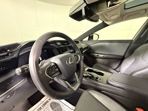 Used 2023 Lexus RZ 450e Premium w/ Technology Package AWD/4WD image 9