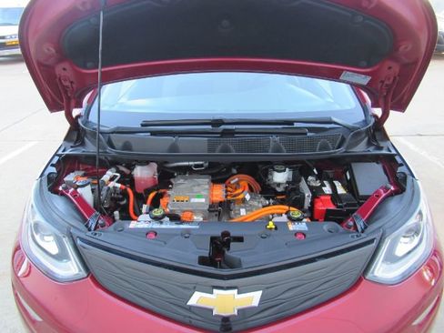 Used 2020 Chevrolet Bolt LT image 49
