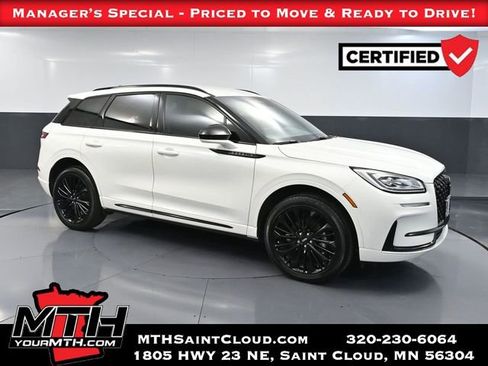 Used 2023 Lincoln Corsair Reserve w/ Jet Appearance Package image 1