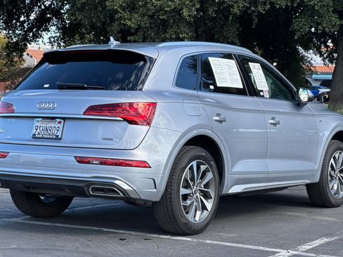 Used 2025 Audi Q5 2.0T Premium image 4