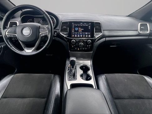 Used 2020 Jeep Grand Cherokee Altitude AWD/4WD image 16
