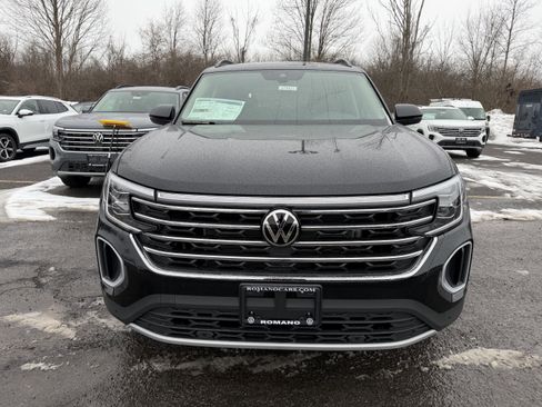 New 2026 Volkswagen Atlas SE image 3