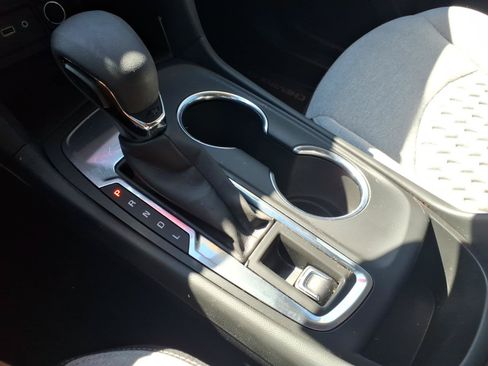 Used 2022 Chevrolet Equinox LS FWD image 20