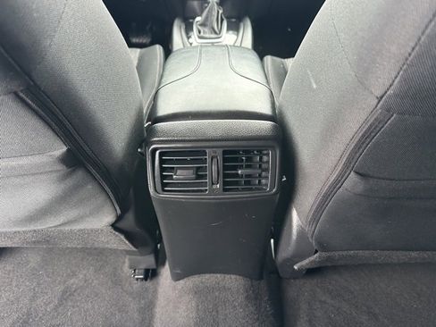 Used 2017 Nissan Rogue S image 28