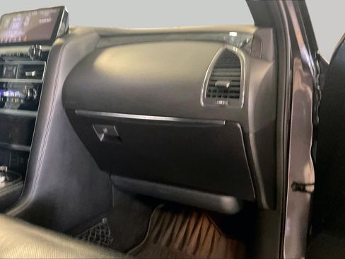 Used 2023 INFINITI QX80 Sensory w/ Cargo Package AWD/4WD image 16