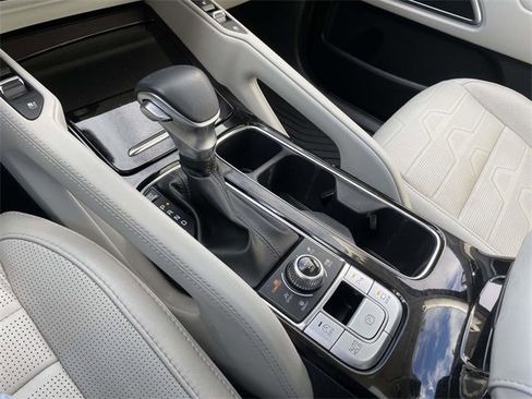 Used 2021 Kia Telluride SX w/ SX Prestige Package image 32