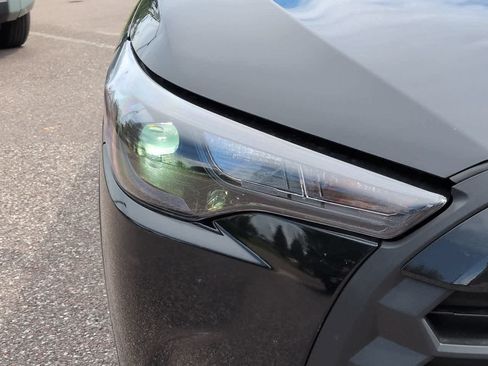 Used 2026 Toyota Corolla Cross LE FWD image 8