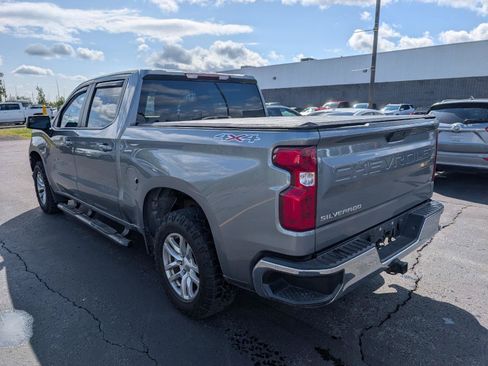 Used 2021 Chevrolet Silverado 1500 LT AWD/4WD image 5