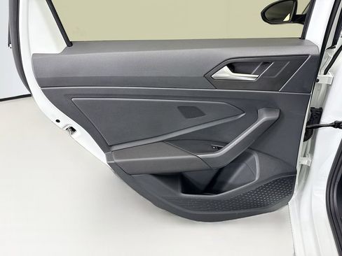 Used 2024 Volkswagen Jetta Sport image 24