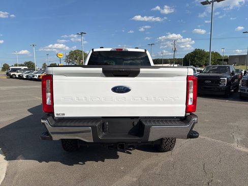 New 2026 Ford F250 XLT w/ Tremor Off-Road Package AWD/4WD image 4