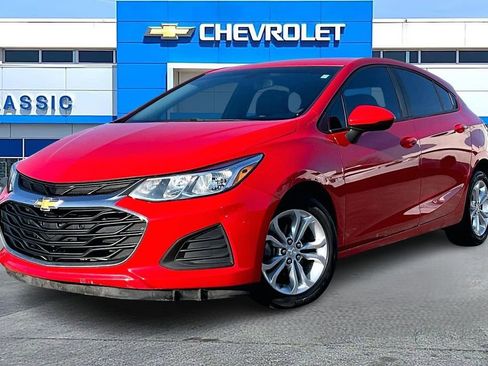 Used 2019 Chevrolet Cruze LS w/ LS Convenience Package image 3