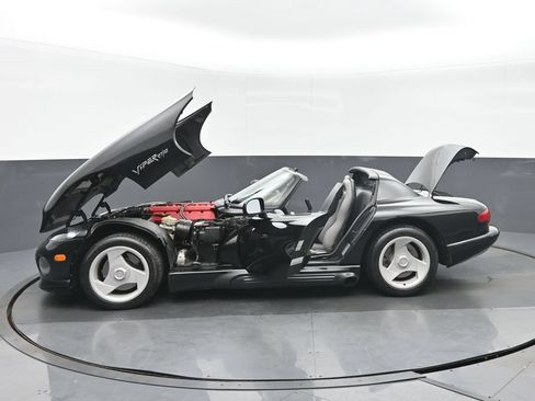 Used 1994 Dodge Viper RT/10 RWD image 39