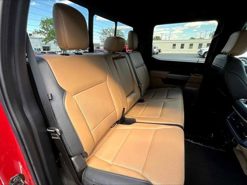 Used 2024 Ford F250 Lariat w/ Chrome Package image 18