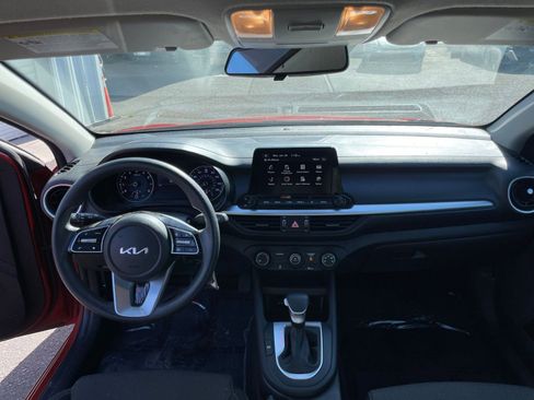 Used 2023 Kia Forte LXS image 31