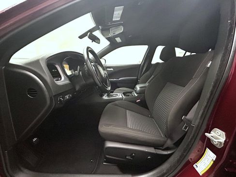 Used 2023 Dodge Charger SXT w/ Blacktop Package image 10