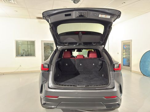 Used 2023 Lexus NX 350 Premium image 10