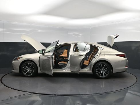 Certified 2025 Lexus ES 350 w/ Premium Package FWD image 46