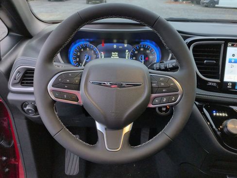 New 2026 Chrysler Pacifica Select image 12