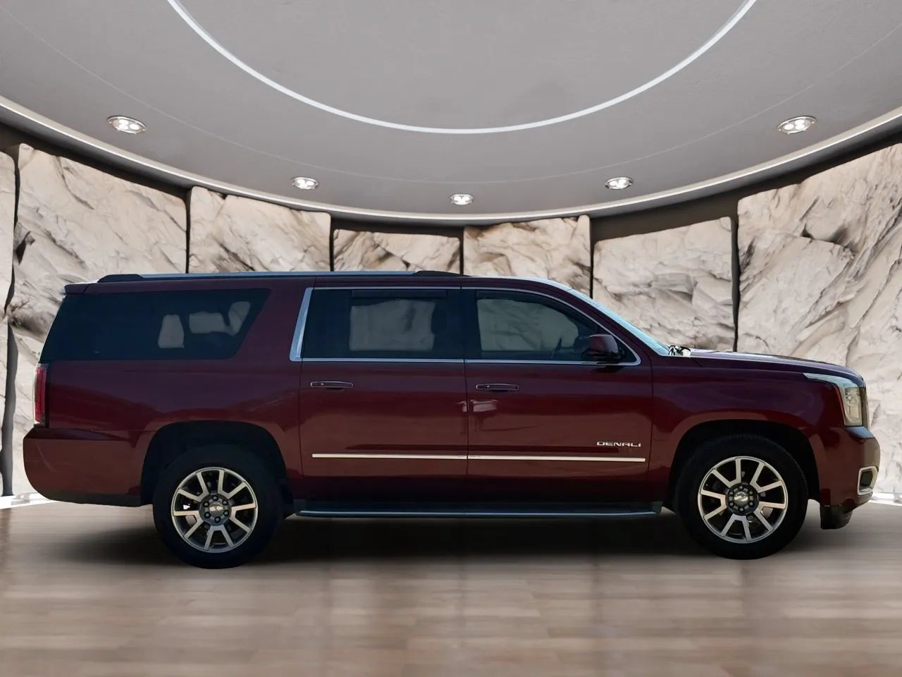 Used 2017 GMC Yukon XL Denali RWD image 7