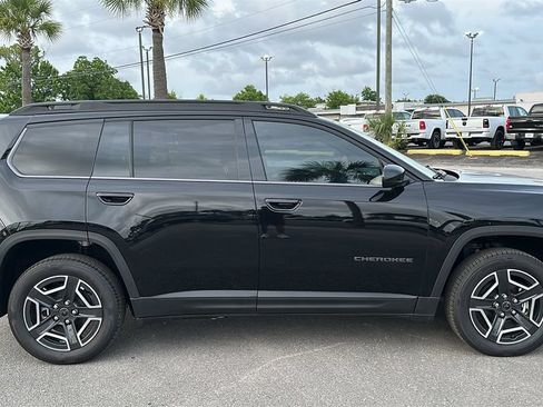 New 2026 Jeep Cherokee Laredo AWD/4WD image 7