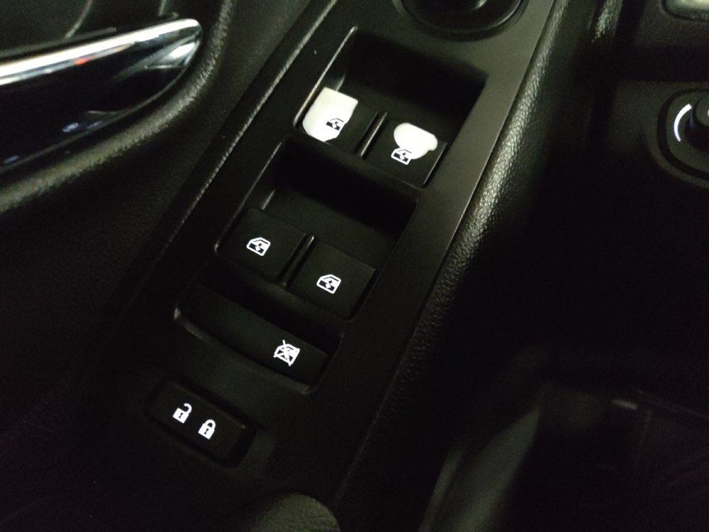 Used 2020 Chevrolet Trax LS FWD image 27