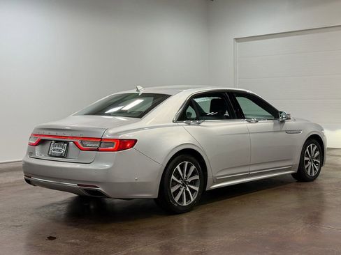 Used 2019 Lincoln Continental Premiere image 25