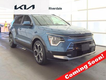 Used 2024 Kia Niro EX Touring