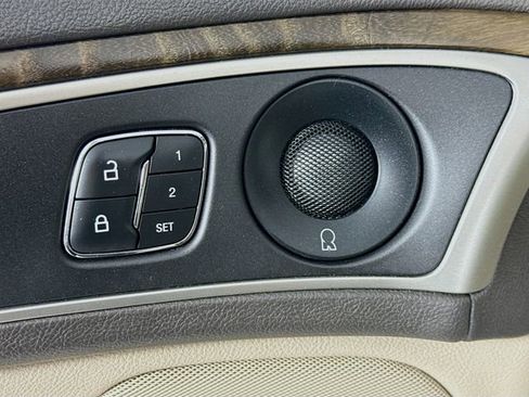 Used 2019 Lincoln MKZ Reserve image 19