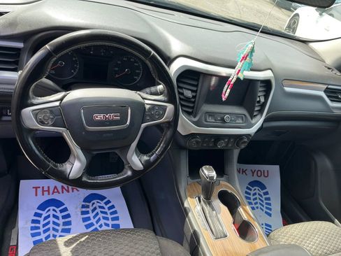 Used 2019 GMC Acadia SLE w/ LPO, Floor Liner Package FWD image 10