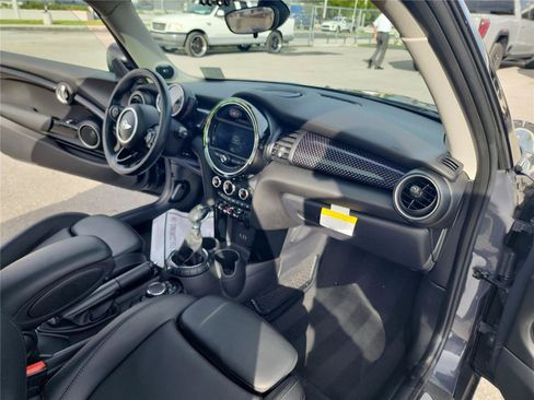Used 2015 MINI Cooper S image 24