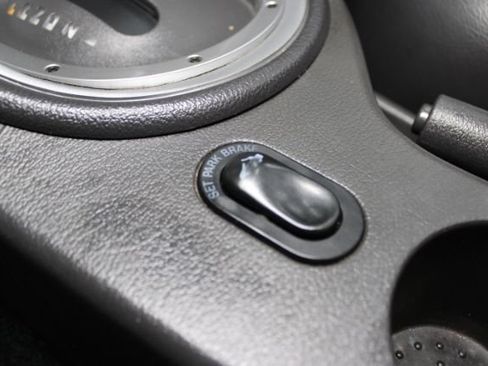 Used 2004 Ford Mustang Premium RWD image 22