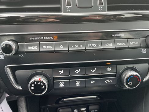 Used 2020 Kia Optima SE image 29